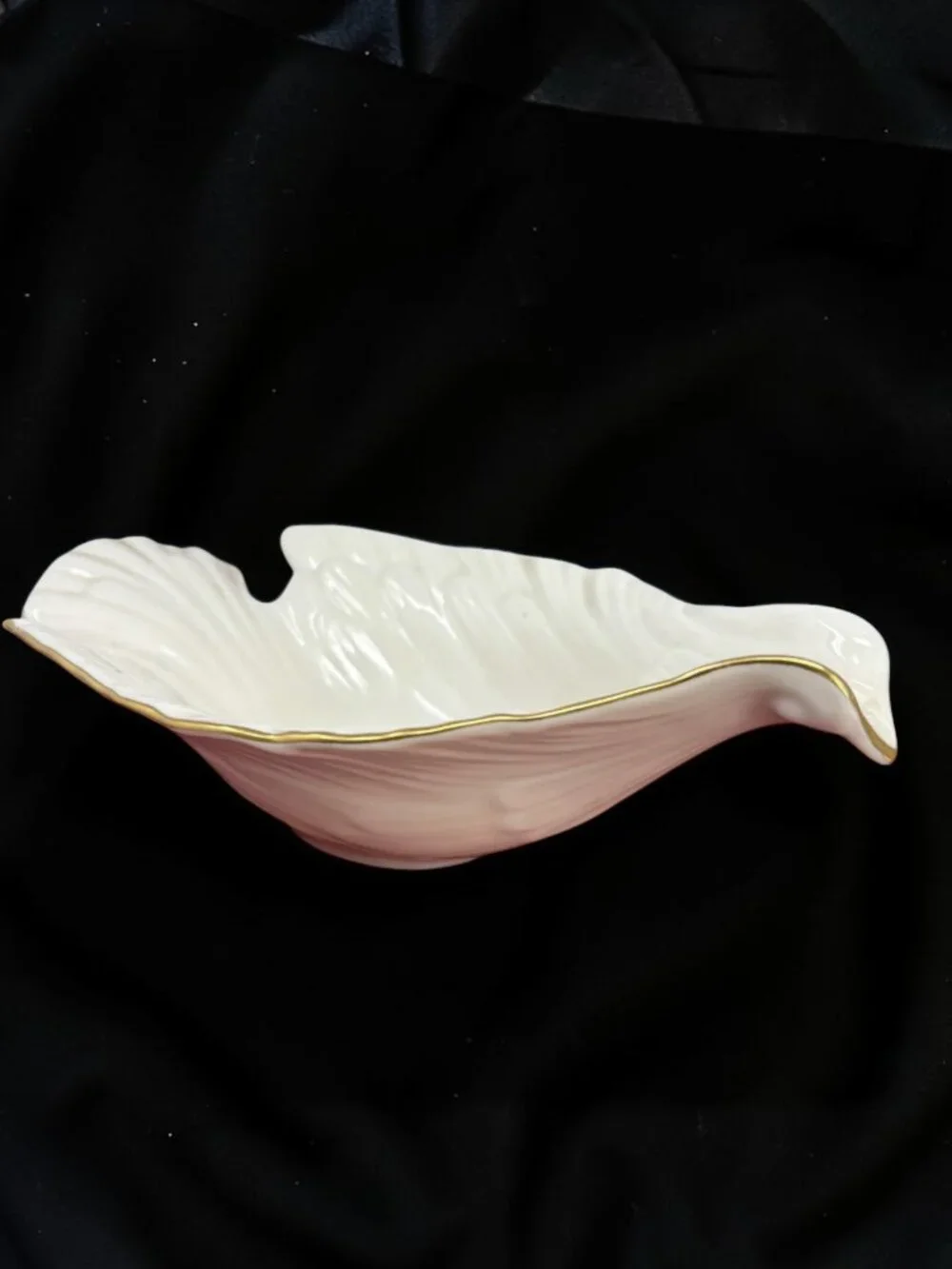 Vintage LENOX‎ Dove Ivory Porcelain 24K Gold Trim MCM Dish 1983